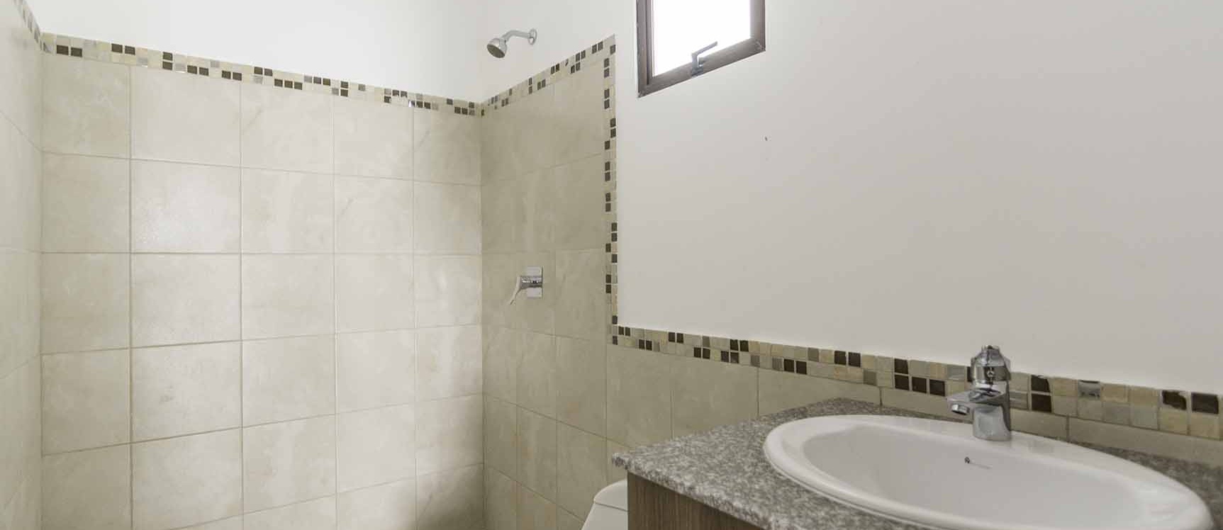 Casa en Venta Urb. Villas del Bosque - Vía a La Costa GeoBienes - Casa en Venta Urb. Villas del Bosque - Vía a La Costa - Plusvalia Guayaquil Casas de venta y alquiler Inmobiliaria Ecuador