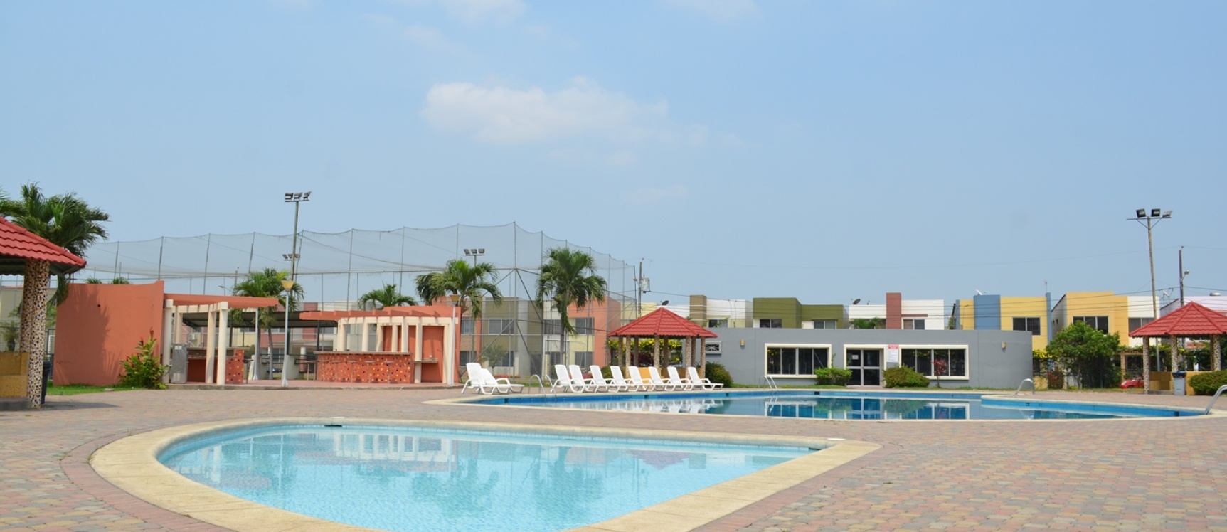 Casa en venta urbanización Cataluña vía Salitre - Samborondon GeoBienes - Casa en venta urbanización Cataluña vía Salitre - Samborondon - Plusvalia Guayaquil Casas de venta y alquiler Inmobiliaria Ecuador
