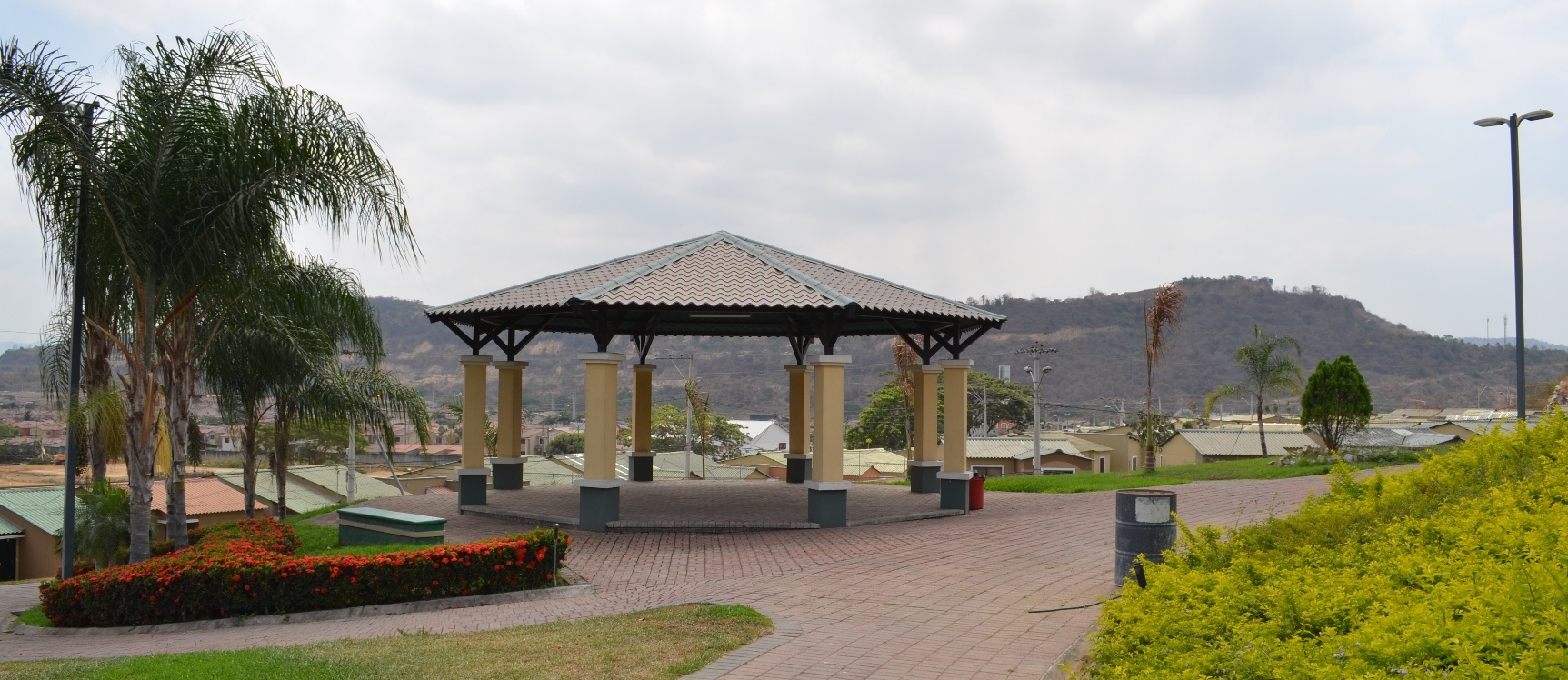 Casa en venta urbanización la Joya etapa Coral GeoBienes - Casa en venta urbanización la Joya etapa Coral - Plusvalia Guayaquil Casas de venta y alquiler Inmobiliaria Ecuador