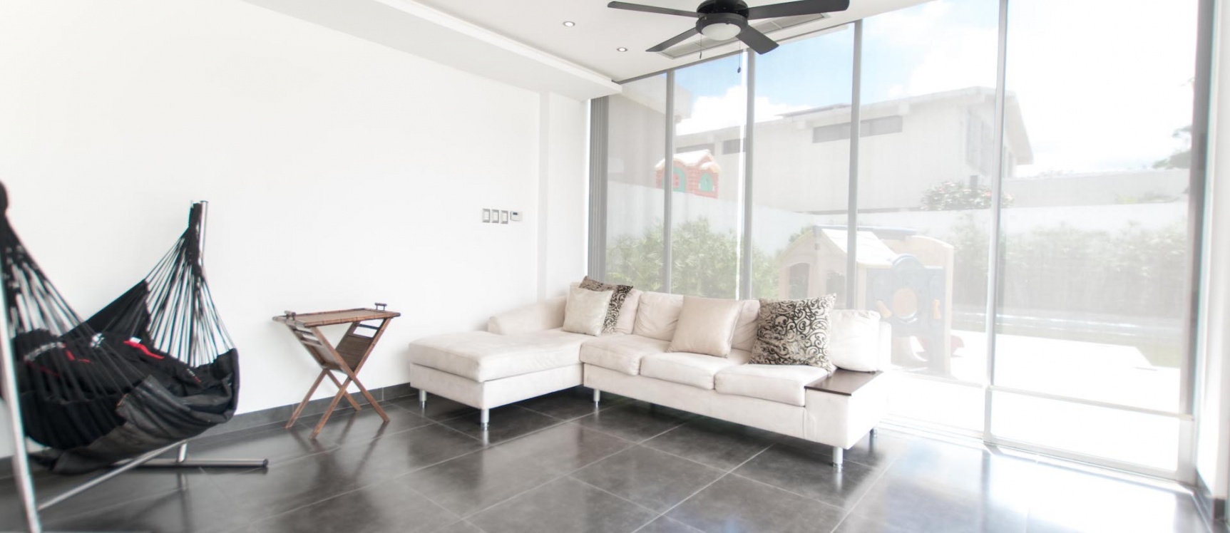 Casa en venta urbanizacion Laguna Club, vía a la Costa GeoBienes - Casa en venta urbanizacion Laguna Club, vía a la Costa - Plusvalia Guayaquil Casas de venta y alquiler Inmobiliaria Ecuador
