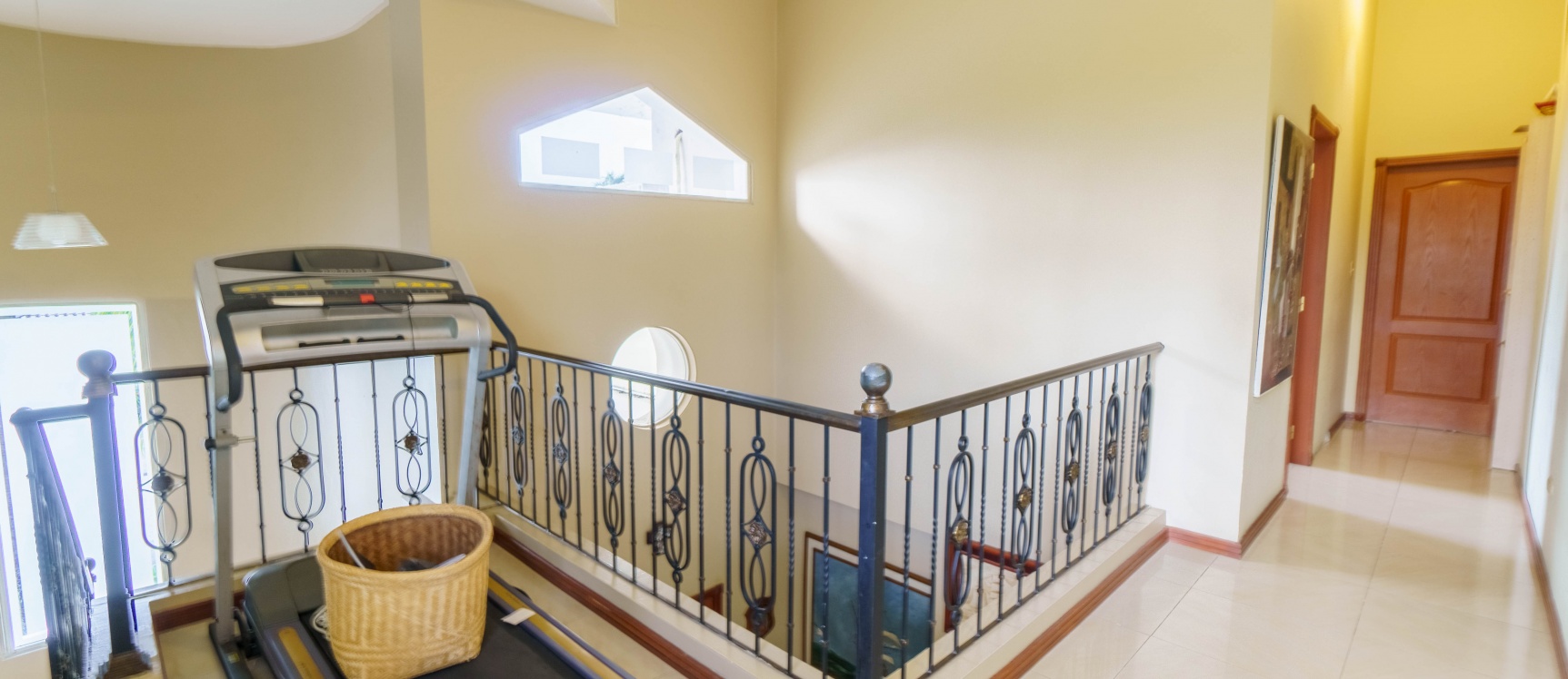 Casa en venta urbanización Rio Lindo, Samborondón GeoBienes - Casa en venta urbanización Rio Lindo, Samborondón - Plusvalia Guayaquil Casas de venta y alquiler Inmobiliaria Ecuador