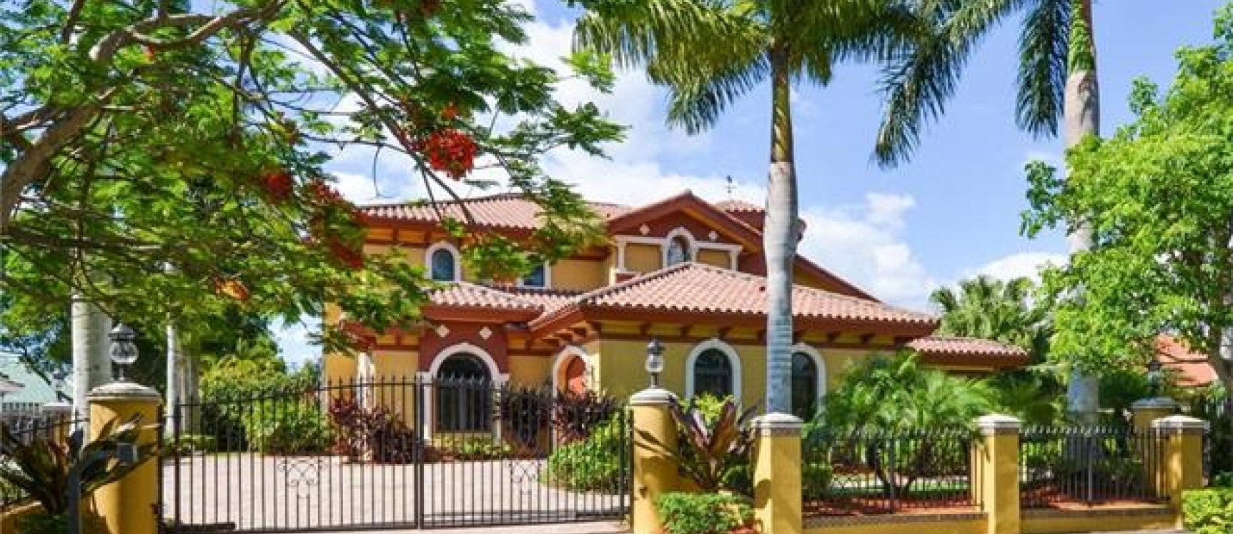 Casa en venta Vanderbilt-DORAL GeoBienes - Casa en venta Vanderbilt-DORAL - Plusvalia Guayaquil Casas de venta y alquiler Inmobiliaria Ecuador