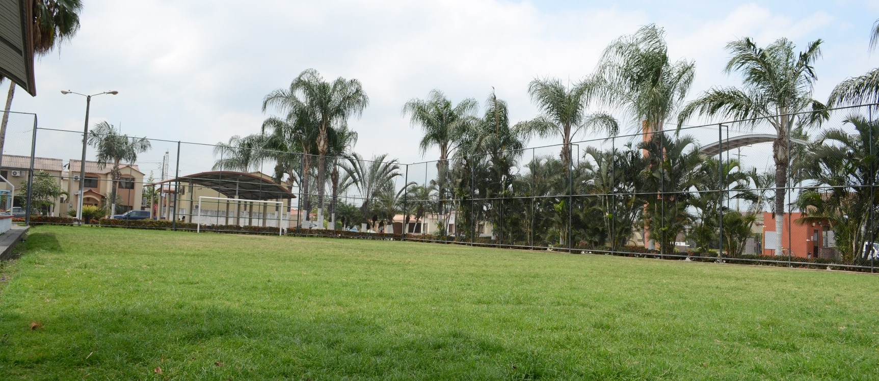 Casa en Venta Villa Club Etapa Estelar- Via Daule Samborondon GeoBienes - Casa en Venta Villa Club Etapa Estelar, Via Daule Samborondon - Plusvalia Guayaquil Casas de venta y alquiler Inmobiliaria Ecuador