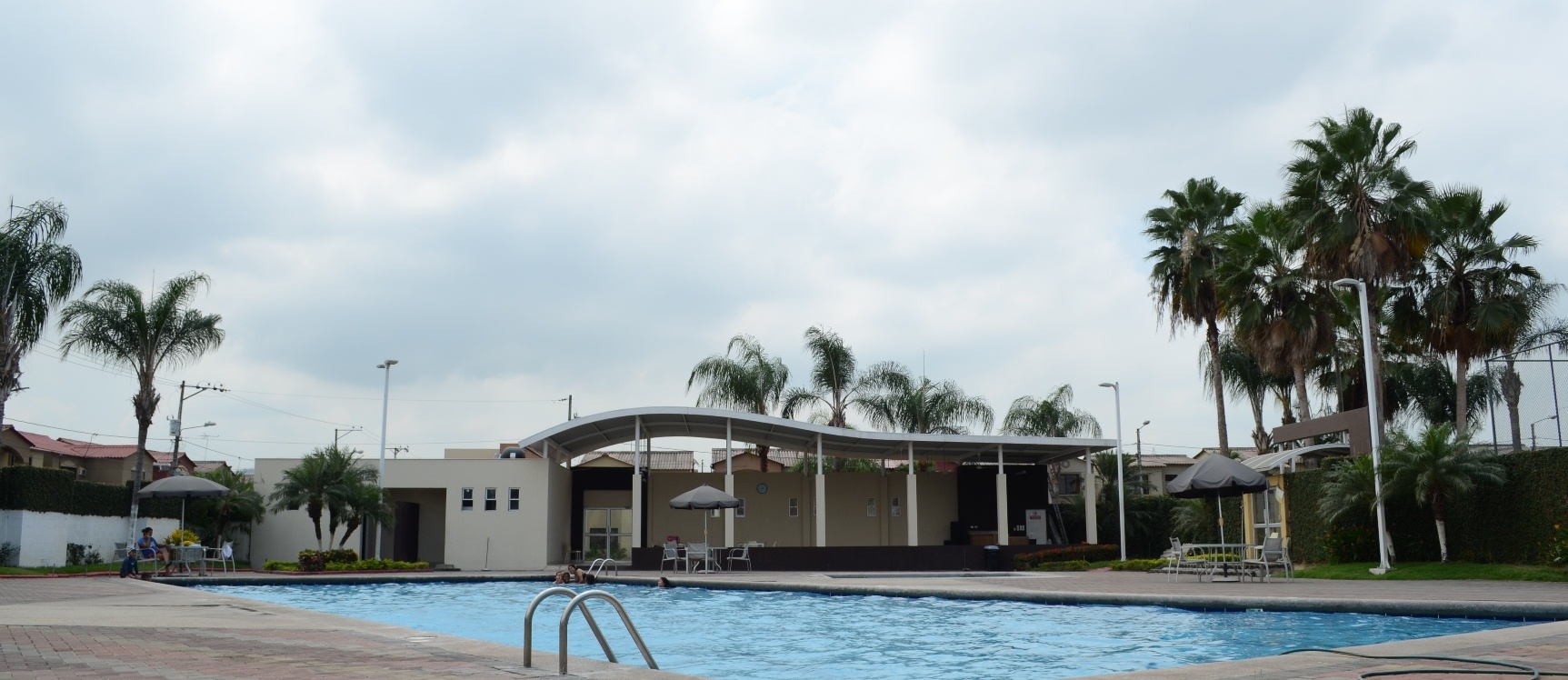 Casa en Venta Villa Club Etapa Estelar, Via Daule Samborondon GeoBienes - Casa en Venta Villa Club Etapa Estelar, Via Daule Samborondon - Plusvalia Guayaquil Casas de venta y alquiler Inmobiliaria Ecuador