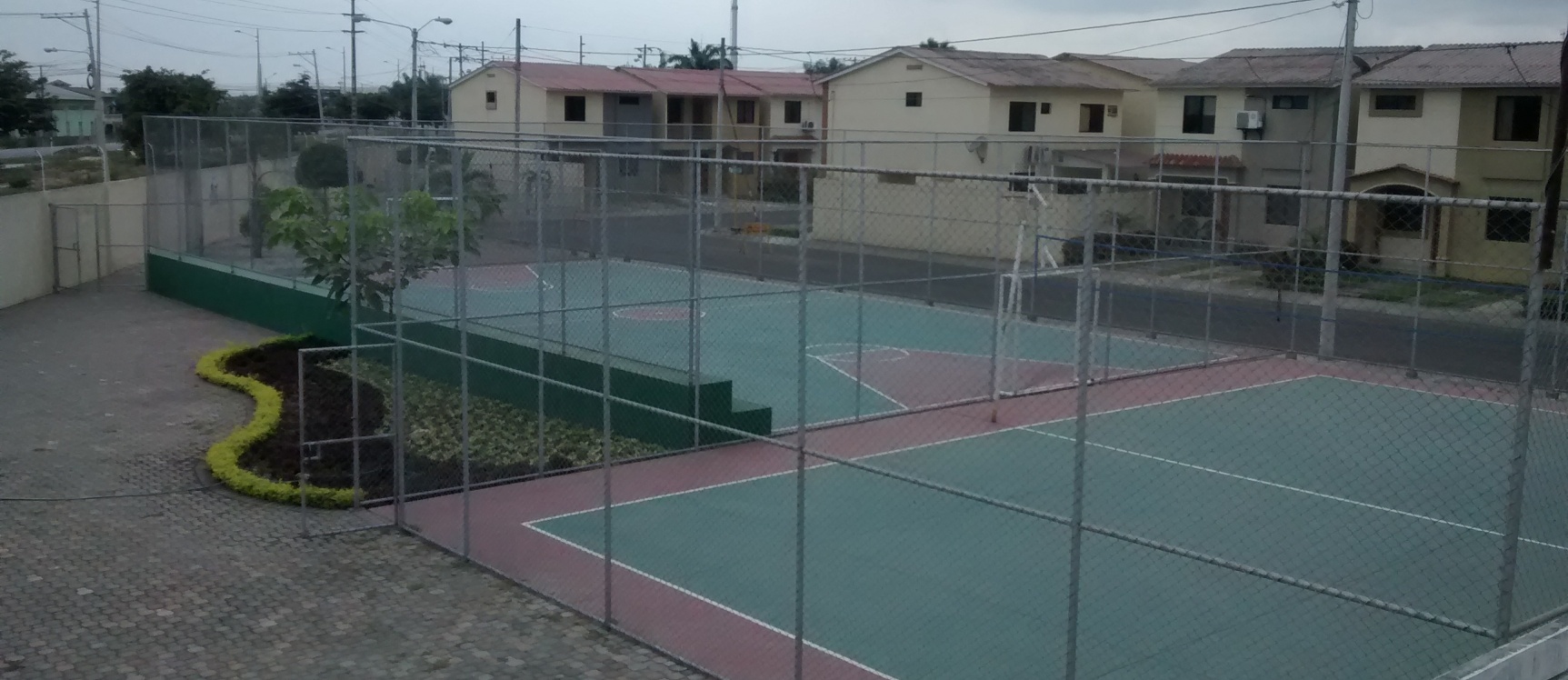 Casa esquinera en alquiler Urb. Milan GeoBienes - Casa esquinera en alquiler Urb. Milan - Plusvalia Guayaquil Casas de venta y alquiler Inmobiliaria Ecuador