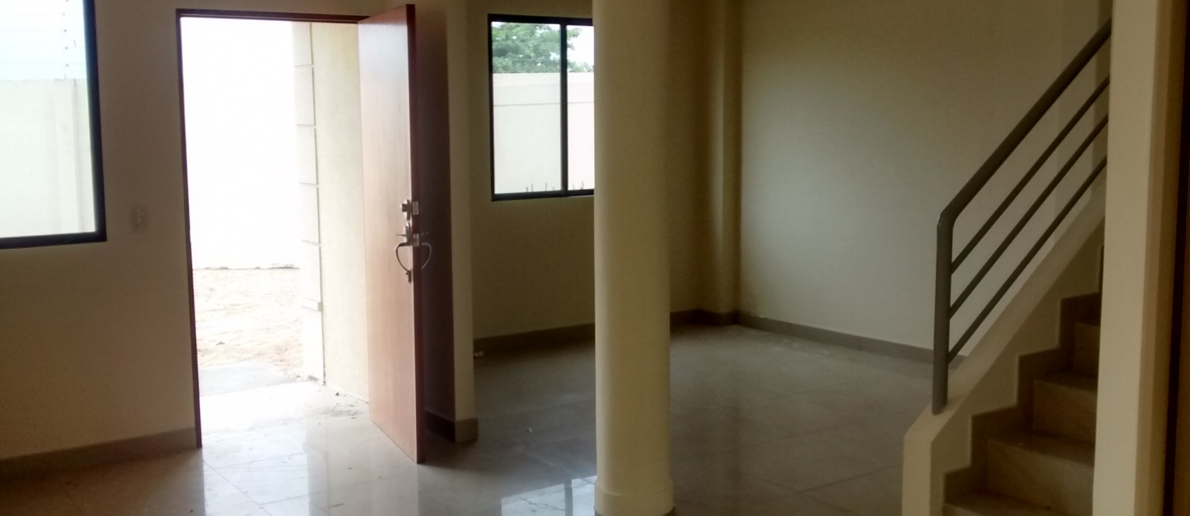 Casa esquinera en alquiler Urb. Milan GeoBienes - Casa esquinera en alquiler Urb. Milan - Plusvalia Guayaquil Casas de venta y alquiler Inmobiliaria Ecuador
