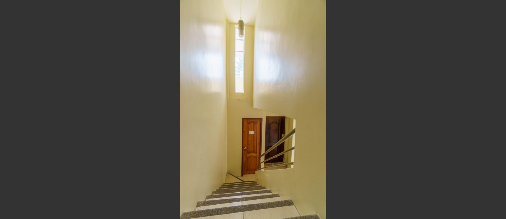 Casa esquinera en venta ubicada en Ciudadela Olimpo, Vía a la Costa GeoBienes - Casa esquinera en venta ubicada en Ciudadela Olimpo, Vía a la Costa - Plusvalia Guayaquil Casas de venta y alquiler Inmobiliaria Ecuador