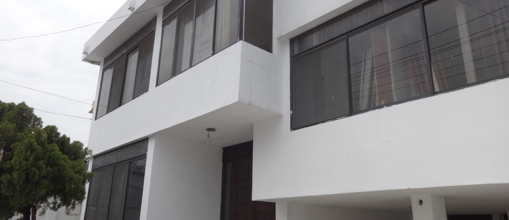 GeoBienes - Casa ideal para empresas, Vendo CDLA. ADACE Increíble Ubicacion - Plusvalia Guayaquil Casas de venta y alquiler Inmobiliaria Ecuador