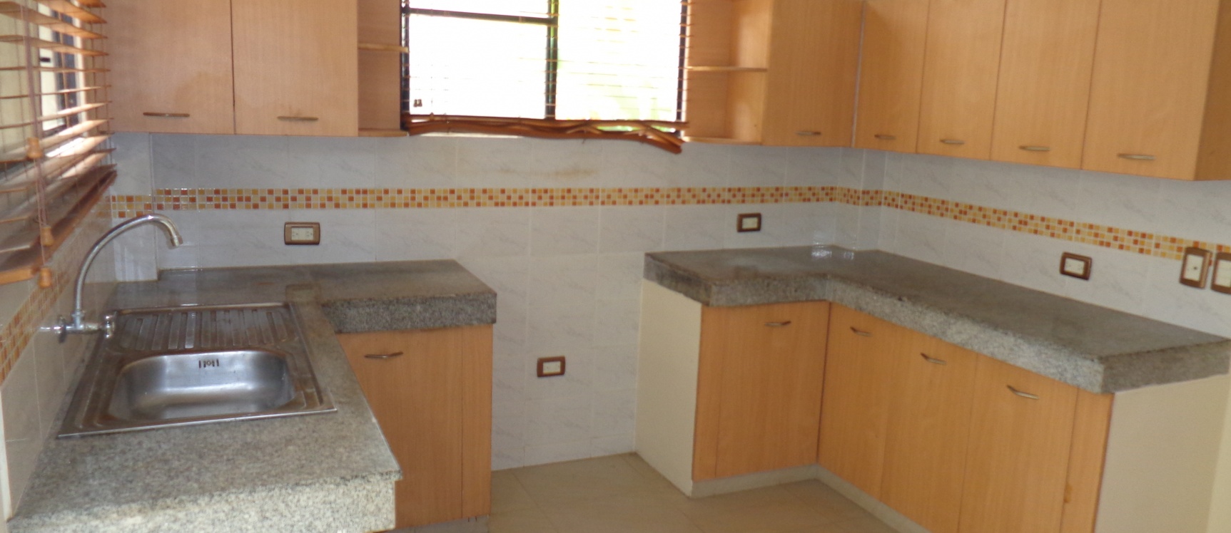 Casa Moderna en Venta Urb. Volare GeoBienes - Casa Moderna en Venta Urb. Volare Samborondón Guayaquil - Plusvalia Guayaquil Casas de venta y alquiler Inmobiliaria Ecuador