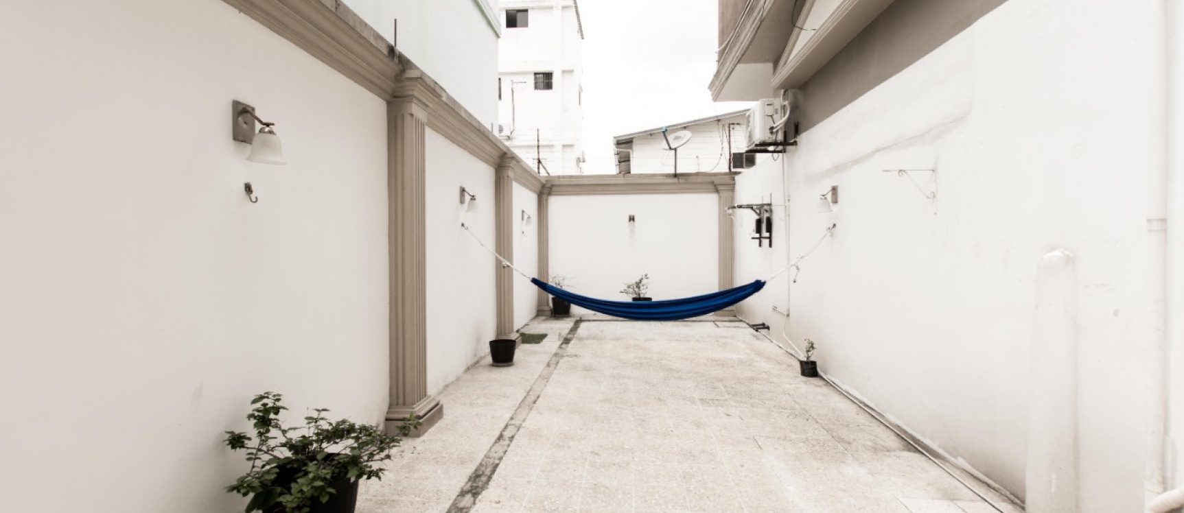 Casa para oficina en alquiler ubicada en Kennedy Norte GeoBienes - Casa para estudiantes en alquiler ubicada en Kennedy Norte (casa independiente) - Plusvalia Guayaquil Casas de venta y alquiler Inmobiliaria Ecuador