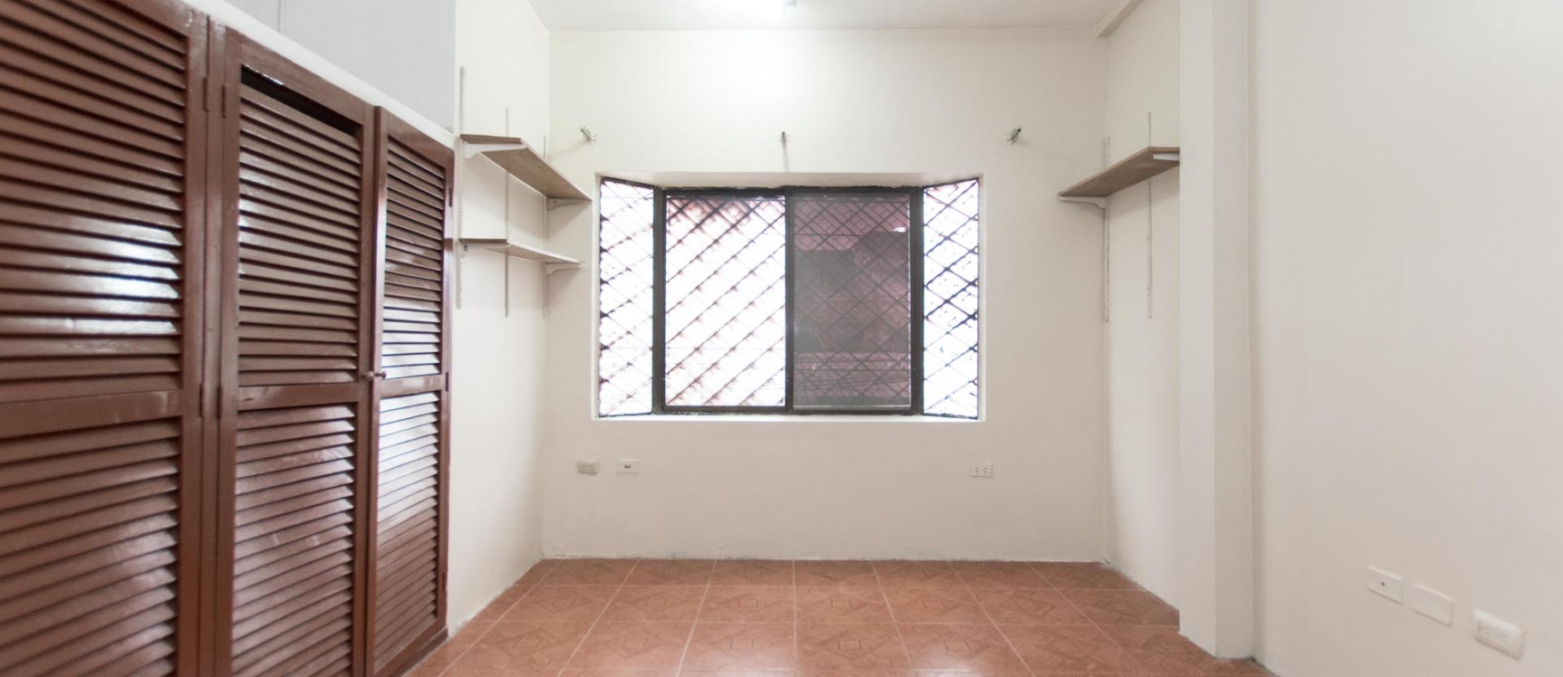 Casa rentera en venta ubicada en sauces 9, norte de Guayaquil GeoBienes - Casa rentera en venta ubicada en sauces 9, norte de Guayaquil - Plusvalia Guayaquil Casas de venta y alquiler Inmobiliaria Ecuador