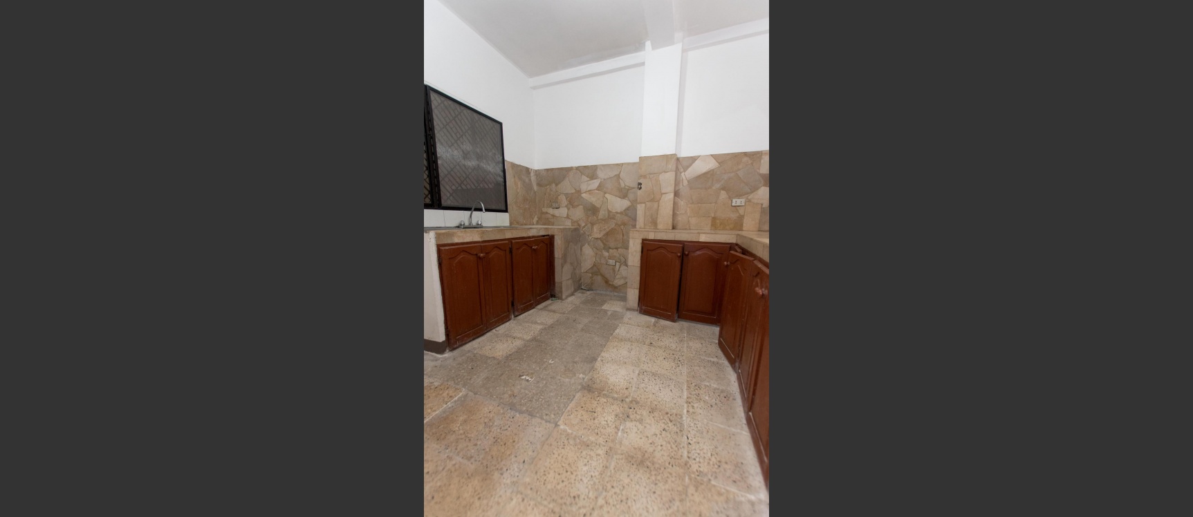 Casa rentera en venta ubicada en sauces 9, norte de Guayaquil GeoBienes - Casa rentera en venta ubicada en sauces 9, norte de Guayaquil - Plusvalia Guayaquil Casas de venta y alquiler Inmobiliaria Ecuador