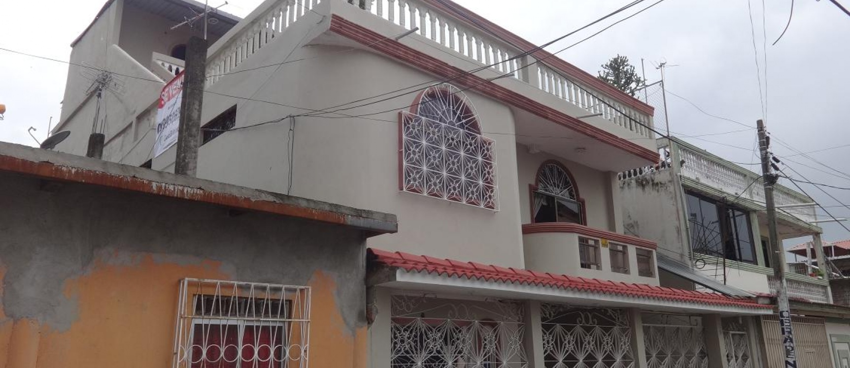 Cdla. Simon Bolivar, Vendo casa rentera cerca de Aeropuerto y Mall Del Sol  | GeoBienes