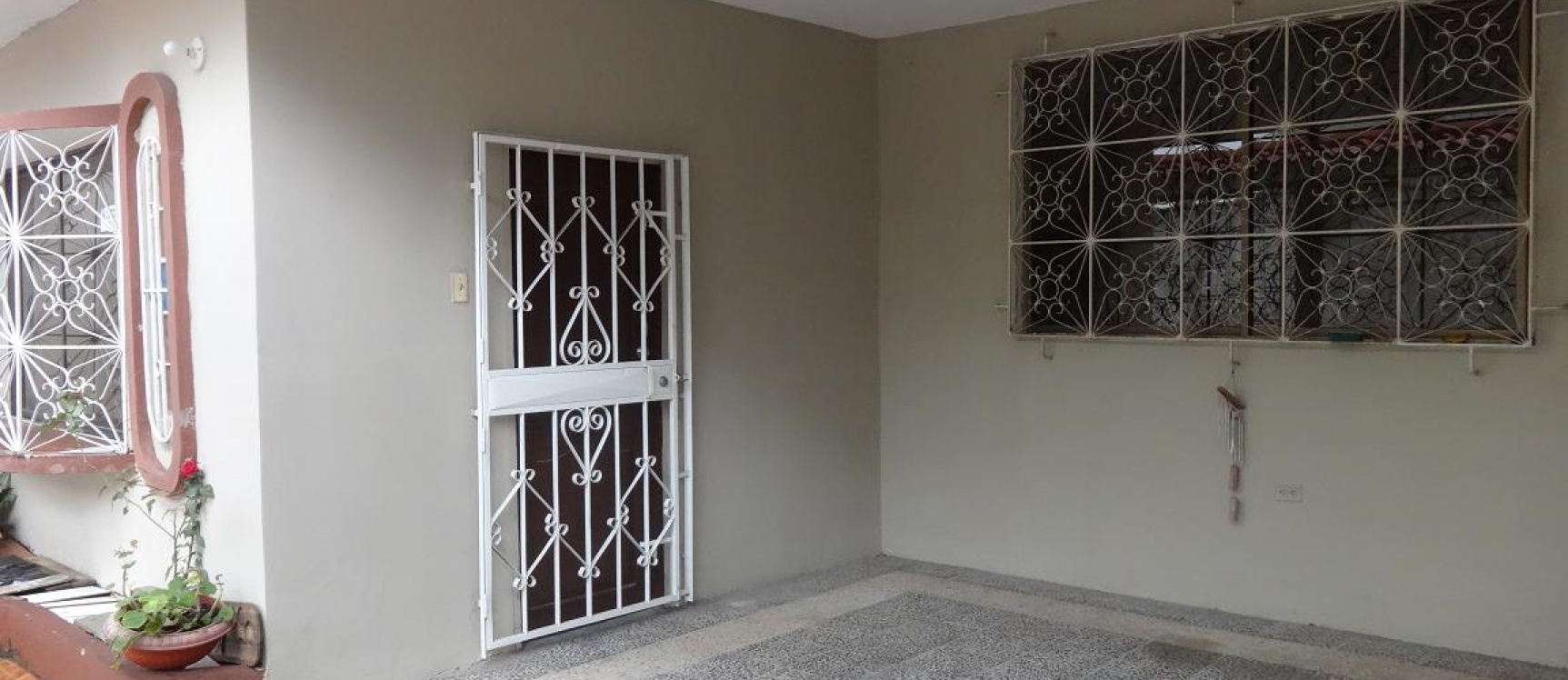 Cdla. Simon Bolivar, Vendo casa rentera cerca de Aeropuerto y Mall Del Sol GeoBienes - Cdla. Simon Bolivar, Vendo casa rentera cerca de Aeropuerto y Mall Del Sol - Plusvalia Guayaquil Casas de venta y alquiler Inmobiliaria Ecuador