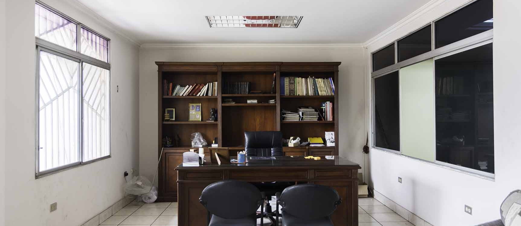 Local comercial en venta en Centro de Guayaquil GeoBienes - Local comercial en venta en Centro de Guayaquil - Plusvalia Guayaquil Casas de venta y alquiler Inmobiliaria Ecuador