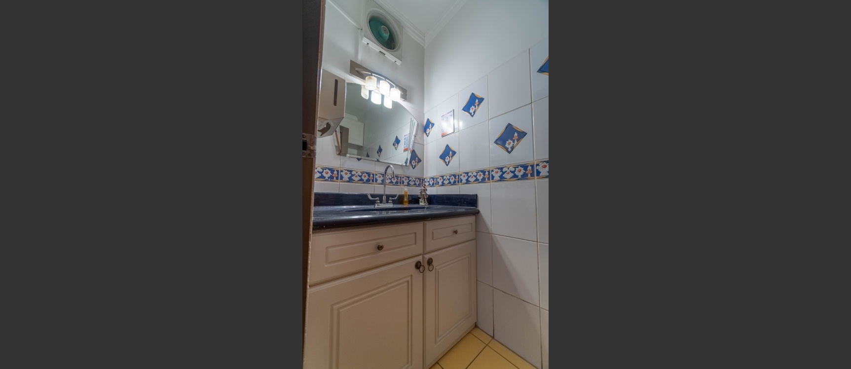 Consultorio en alquiler Clinica Kennedy Av. del Periodista, Guayaquil GeoBienes - Consultorio en alquiler Clinica Kennedy Av. del Periodista, Guayaquil - Plusvalia Guayaquil Casas de venta y alquiler Inmobiliaria Ecuador