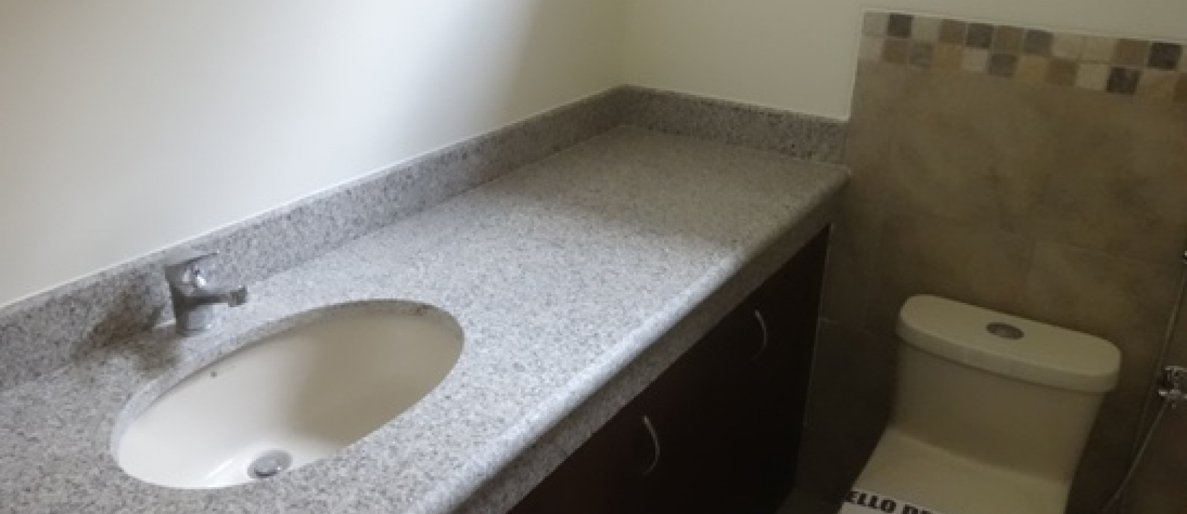 De Estreno! Casa en venta Bosques de la costa. Via a la costa Guayaquil GeoBienes - De Estreno! Casa en venta Bosques de la costa. Via a la costa Guayaquil - Plusvalia Guayaquil Casas de venta y alquiler Inmobiliaria Ecuador