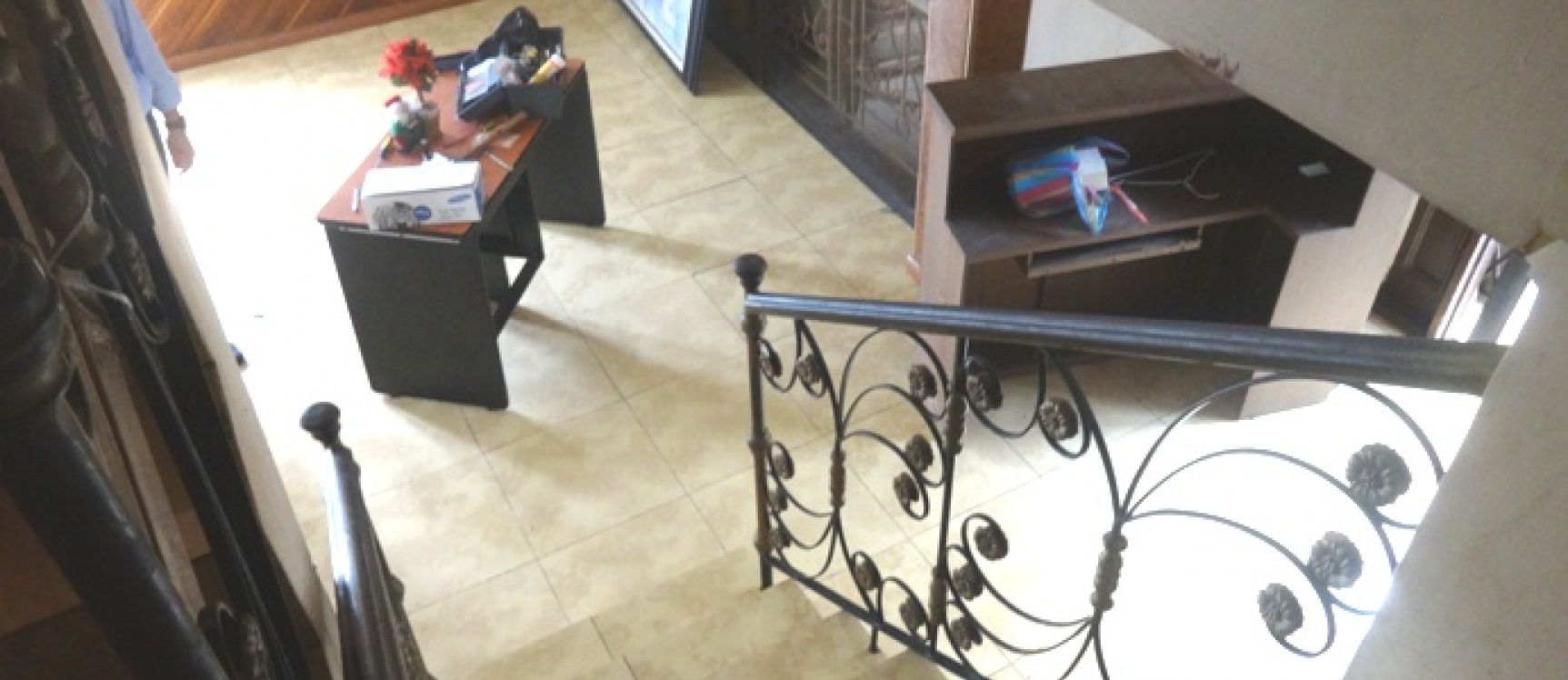 De oportunidad, vendo casa en la Alborada 11ava etapa GeoBienes - De oportunidad vendo casa con piscina en la Alborada 11ava etapa. Norte de Guayaquil - Plusvalia Guayaquil Casas de venta y alquiler Inmobiliaria Ecuador