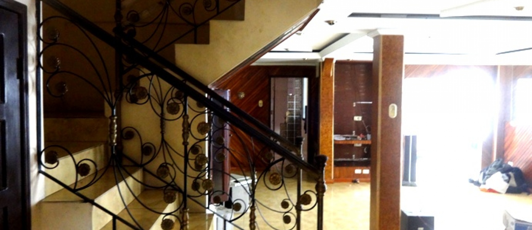 De oportunidad, vendo casa en la Alborada 11ava etapa GeoBienes - De oportunidad vendo casa con piscina en la Alborada 11ava etapa. Norte de Guayaquil - Plusvalia Guayaquil Casas de venta y alquiler Inmobiliaria Ecuador