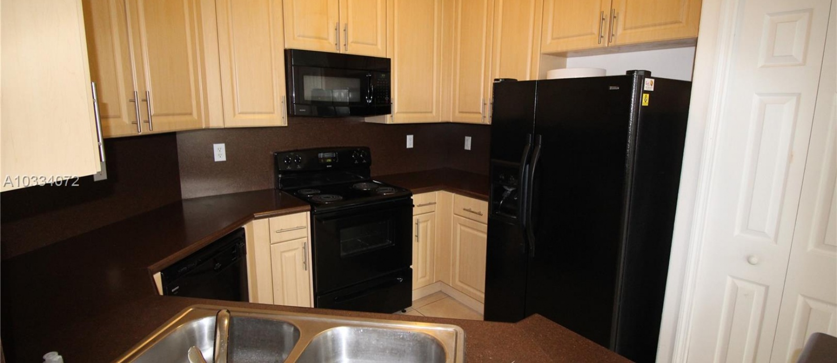 Departamento a la Venta en MIAMI_Fontainebleau Area GeoBienes - Departamento a la Venta en MIAMI_Fontainebleau Area - Plusvalia Guayaquil Casas de venta y alquiler Inmobiliaria Ecuador