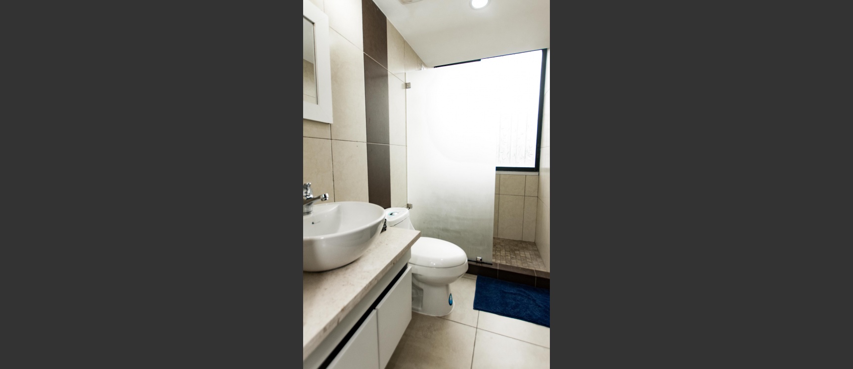 Departamento amoblado en alquiler - Ed. Torres Bellini II, Puerto Santa Ana GeoBienes - Departamento amoblado en alquiler - Ed. Torres Bellini II, Puerto Santa Ana - Plusvalia Guayaquil Casas de venta y alquiler Inmobiliaria Ecuador