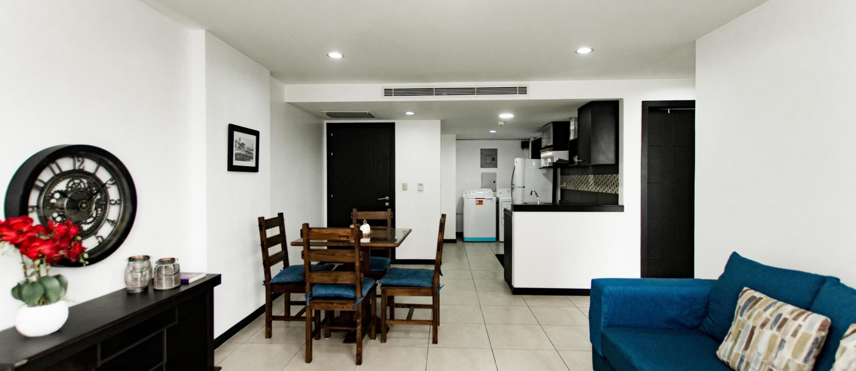 Departamento amoblado en alquiler - Ed. Torres Bellini II, Puerto Santa Ana GeoBienes - Departamento amoblado en alquiler - Ed. Torres Bellini II, Puerto Santa Ana - Plusvalia Guayaquil Casas de venta y alquiler Inmobiliaria Ecuador