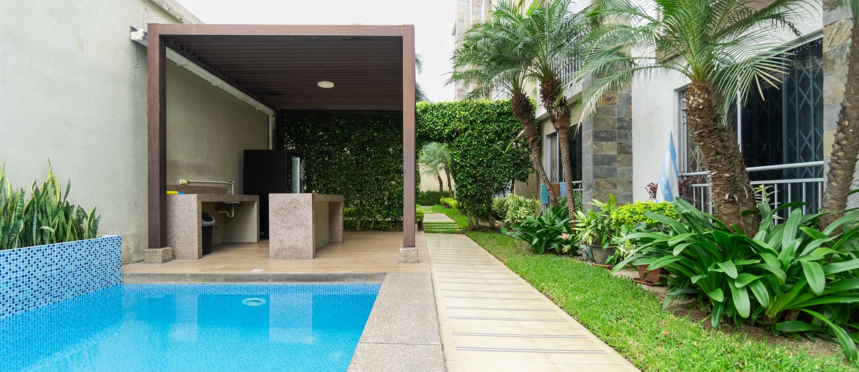 Departamento amoblado en alquiler en Condominio Victoria, Ceibos GeoBienes - Departamento amoblado en alquiler en Condominio Victoria, Ceibos - Plusvalia Guayaquil Casas de venta y alquiler Inmobiliaria Ecuador