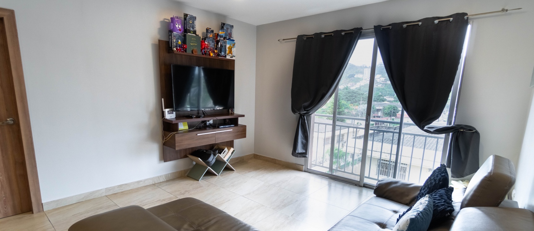 Departamento amoblado en alquiler en Condominio Victoria, Ceibos GeoBienes - Departamento amoblado en alquiler en Condominio Victoria, Ceibos - Plusvalia Guayaquil Casas de venta y alquiler Inmobiliaria Ecuador