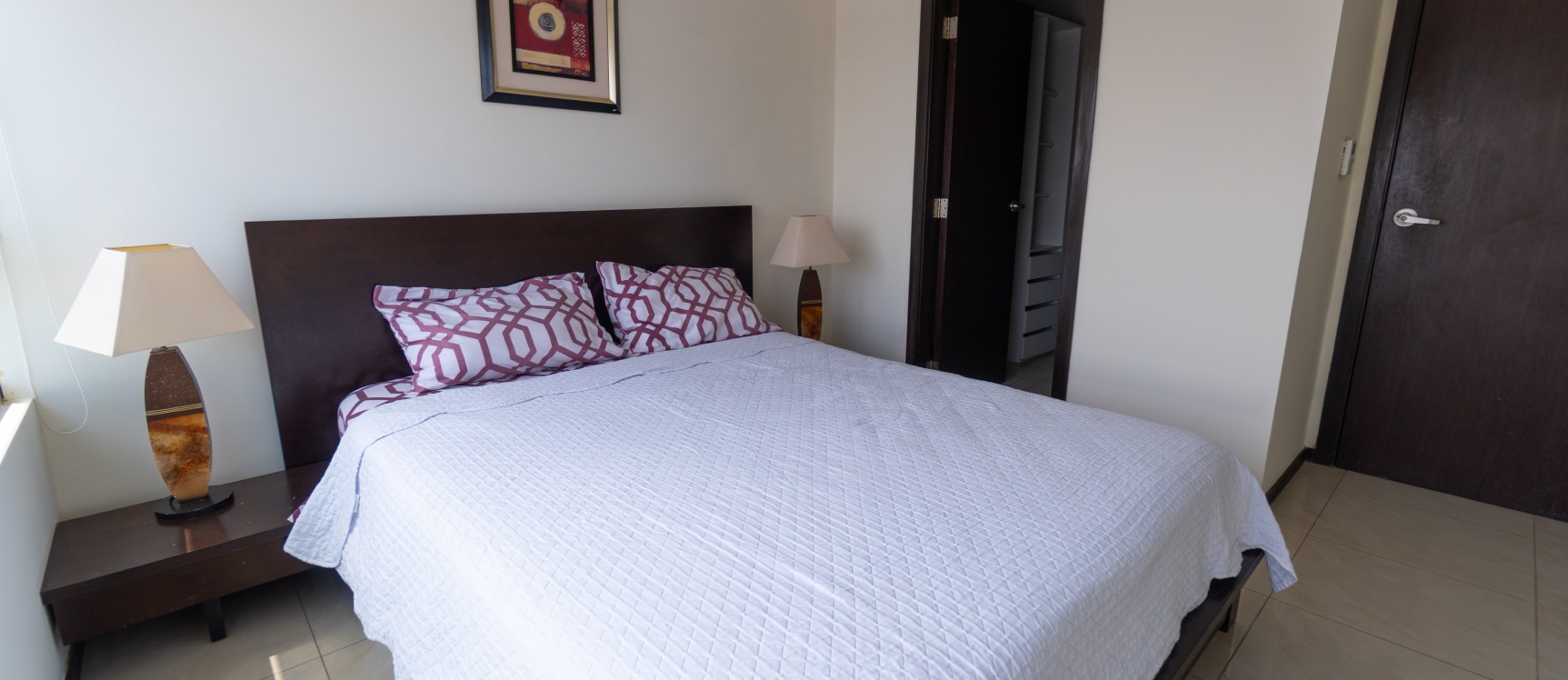 GeoBienes - Departamento amoblado en alquiler en Edificio Elite Building, Guayaquil - Plusvalia Guayaquil Casas de venta y alquiler Inmobiliaria Ecuador