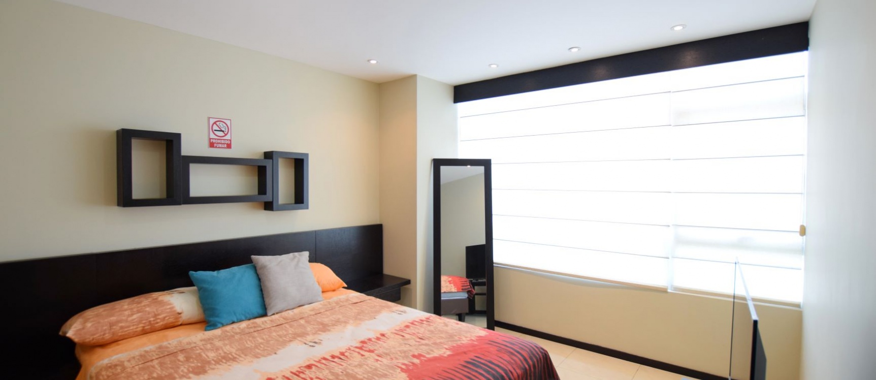 Departamento amoblado en alquiler en el Edificio Elite Building, Norte de Guayaquil GeoBienes - Departamento amoblado en alquiler en el Edificio Elite Building, Norte de Guayaquil - Plusvalia Guayaquil Casas de venta y alquiler Inmobiliaria Ecuador