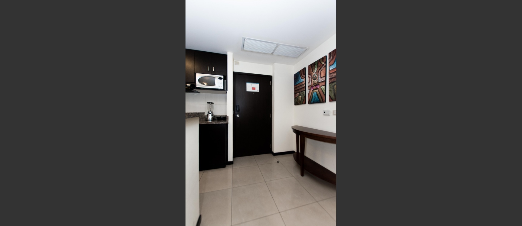 Departamento amoblado en alquiler en Torre del Sol, norte de Guayaquil GeoBienes - Departamento amoblado en alquiler en Torre del Sol, norte de Guayaquil - Plusvalia Guayaquil Casas de venta y alquiler Inmobiliaria Ecuador
