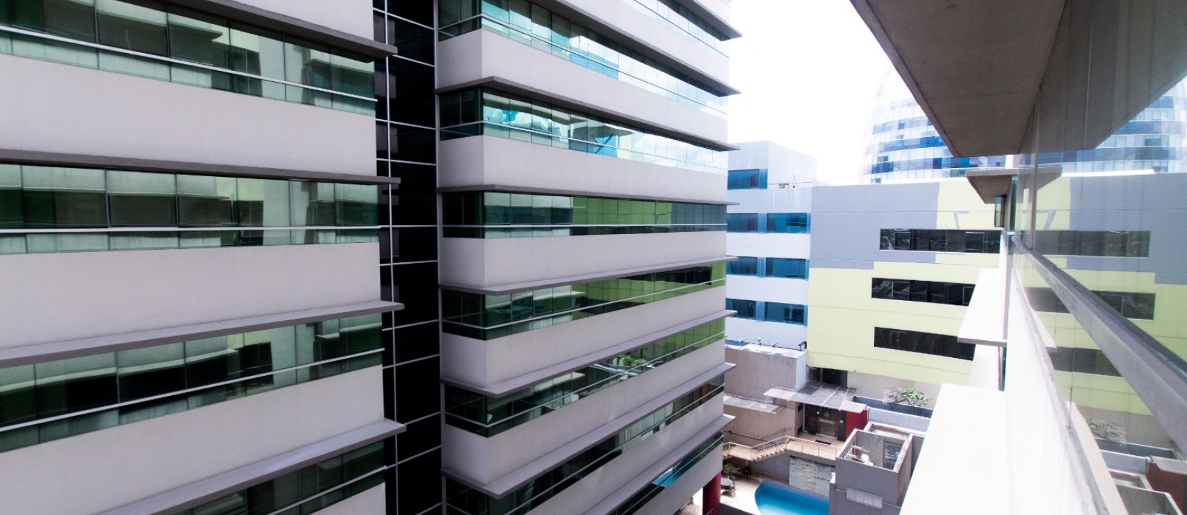 Departamento amoblado en alquiler en Torre del Sol, norte de Guayaquil GeoBienes - Departamento amoblado en alquiler en Torre del Sol, norte de Guayaquil - Plusvalia Guayaquil Casas de venta y alquiler Inmobiliaria Ecuador