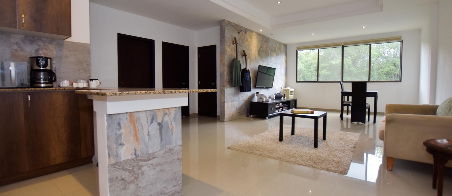 Departamento amoblado en alquiler en urbanización Puerto Azul GeoBienes - Departamento en alquiler en urbanización Puerto Azul - Plusvalia Guayaquil Casas de venta y alquiler Inmobiliaria Ecuador