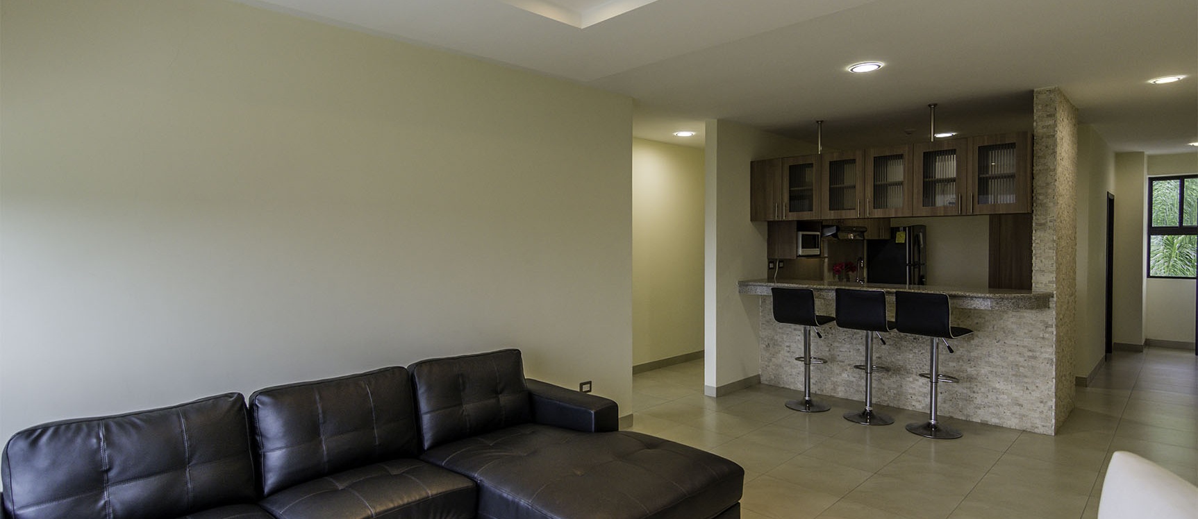 Departamento amoblado en alquiler ubicado en Bosques de la Costa, Vía a la Costa GeoBienes - Departamento amoblado en alquiler ubicado en Bosques de la Costa, Vía a la Costa - Plusvalia Guayaquil Casas de venta y alquiler Inmobiliaria Ecuador