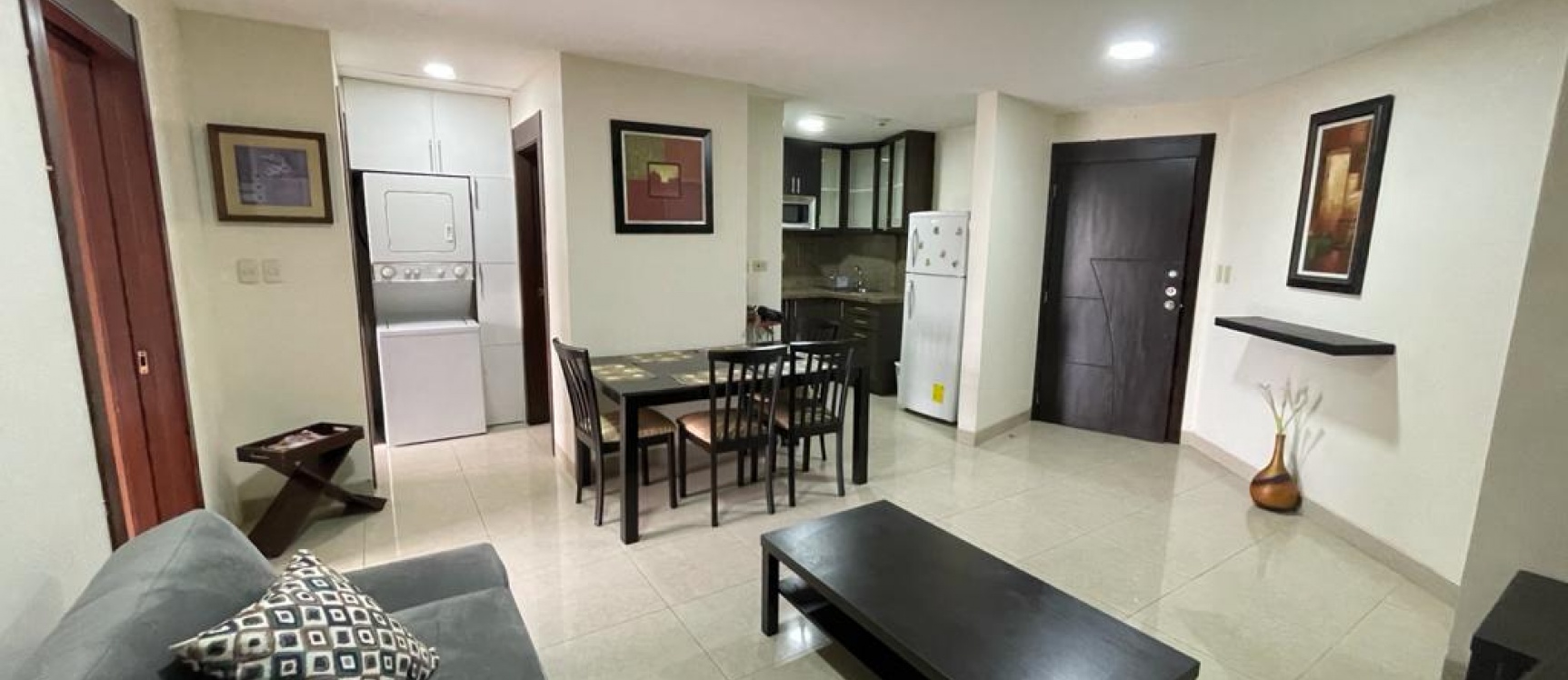 Departamento amoblado en alquiler ubicado en Ciudad Colón GeoBienes - Departamento amoblado en alquiler ubicado en Ciudad Colón - Plusvalia Guayaquil Casas de venta y alquiler Inmobiliaria Ecuador