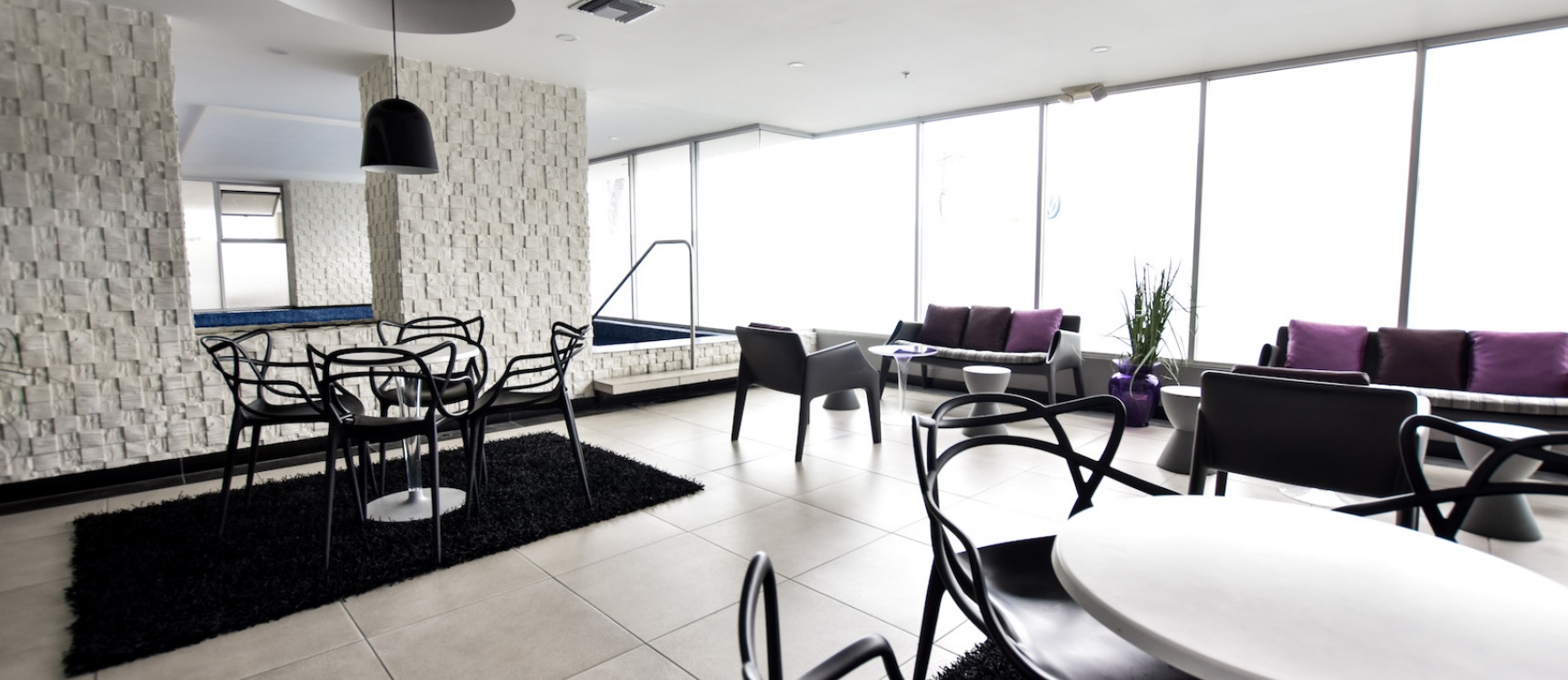 Departamento amoblado en alquiler ubicado en el Edificio Quo Luxury Apartments GeoBienes - Departamento amoblado en alquiler ubicado en el Edificio Quo Luxury Apartments - Plusvalia Guayaquil Casas de venta y alquiler Inmobiliaria Ecuador
