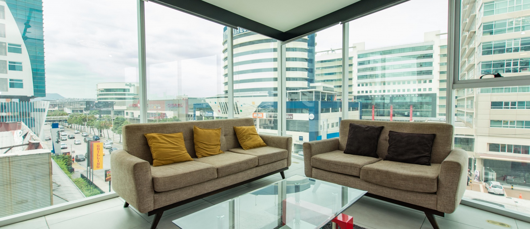 Departamento amoblado en alquiler ubicado en el Edificio Quo Luxury Apartments GeoBienes - Departamento amoblado en alquiler ubicado en el Edificio Quo Luxury Apartments - Plusvalia Guayaquil Casas de venta y alquiler Inmobiliaria Ecuador