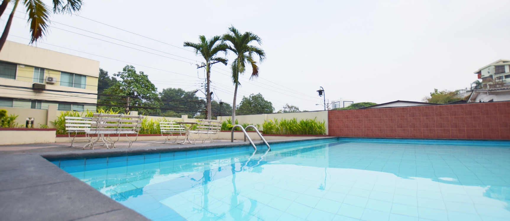 Departamento amoblado en alquiler ubicado en Urdesa Norte GeoBienes - Departamento amoblado en alquiler ubicado en Urdesa Norte - Plusvalia Guayaquil Casas de venta y alquiler Inmobiliaria Ecuador