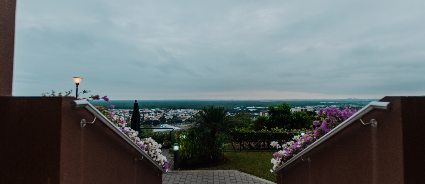 Departamento amoblado en venta Bosques de la Costa, vía a la costa, Guayaquil GeoBienes - Departamento en venta Bosques de la Costa, vía a la costa, Guayaquil - Plusvalia Guayaquil Casas de venta y alquiler Inmobiliaria Ecuador