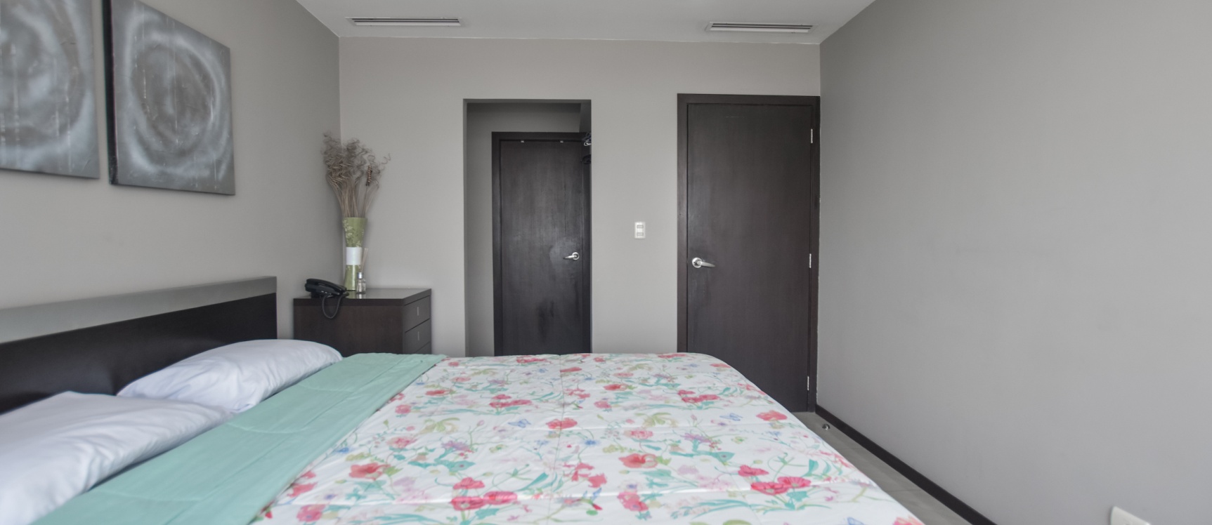 Departamento amoblado en venta ubicado en el Edificio Elite Building GeoBienes - Departamento amoblado en venta ubicado en el Edificio Elite Building - Plusvalia Guayaquil Casas de venta y alquiler Inmobiliaria Ecuador