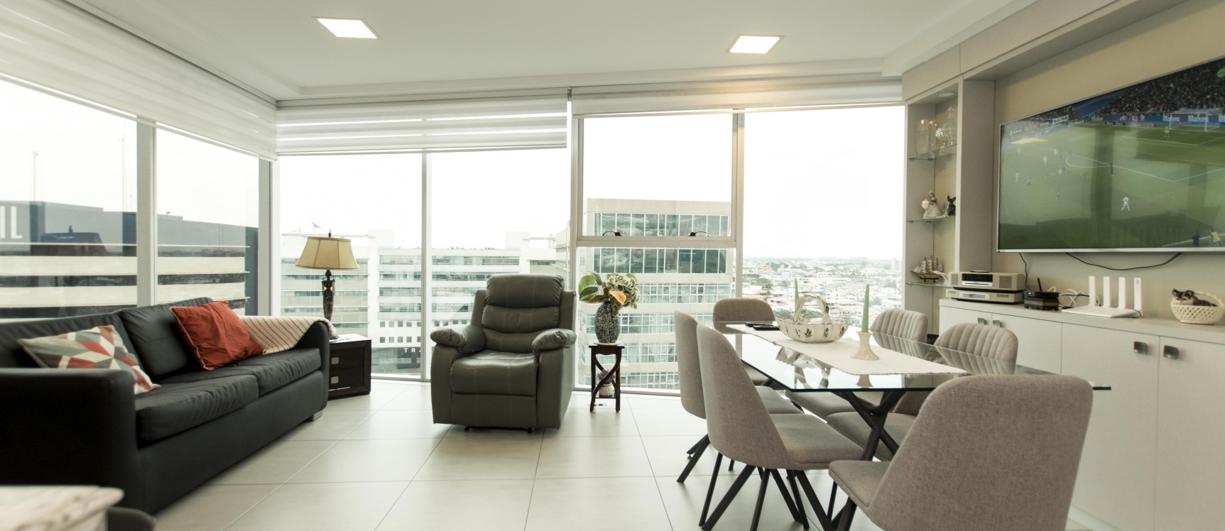 GeoBienes - Departamento amoblado en venta ubicado en el Edificio Quo Luxury Apartments - Plusvalia Guayaquil Casas de venta y alquiler Inmobiliaria Ecuador