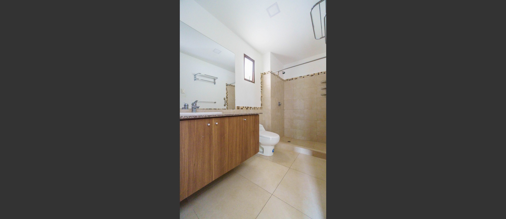 Departamento con ascensor en alquiler ubicado en Villas del Bosque, Vía a la Costa GeoBienes - Departamento con ascensor en alquiler ubicado en Villas del Bosque, Vía a la Costa - Plusvalia Guayaquil Casas de venta y alquiler Inmobiliaria Ecuador