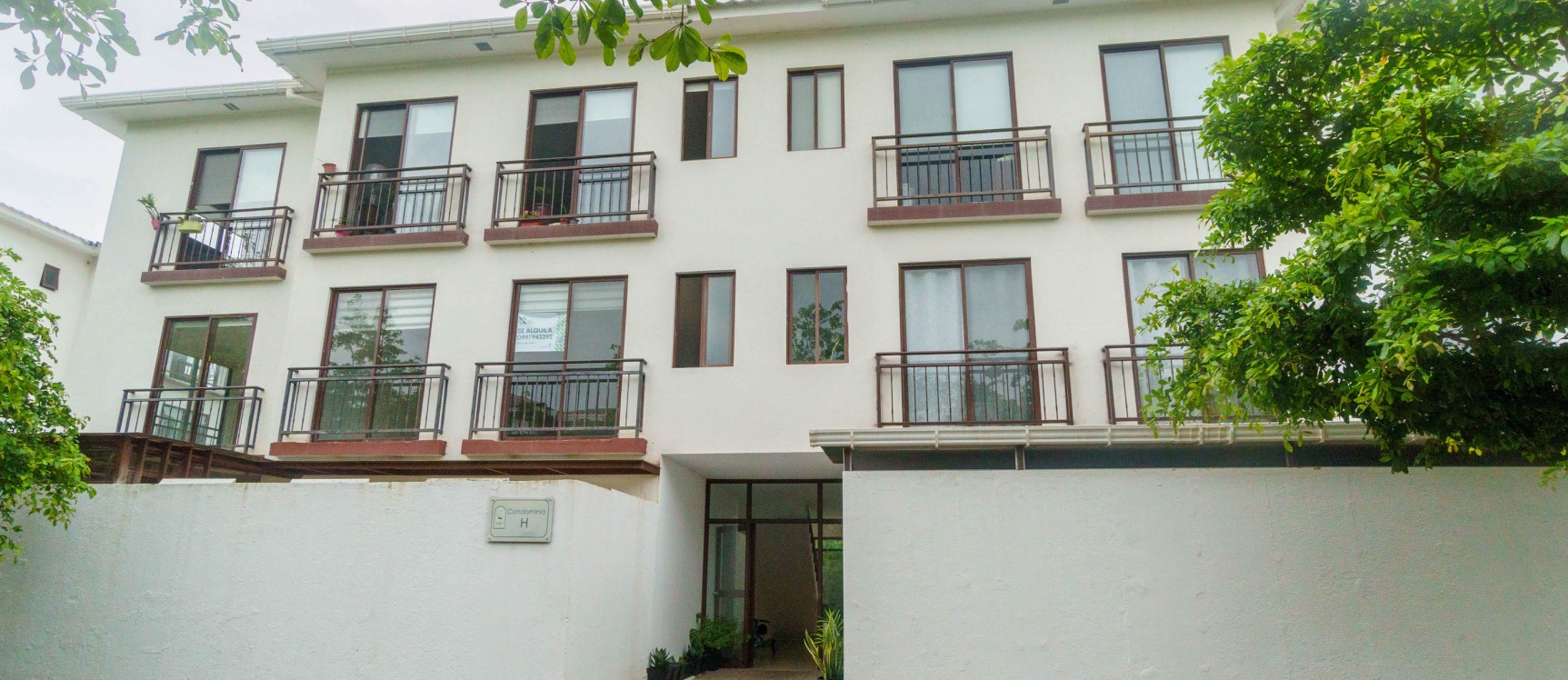Departamento con ascensor en alquiler ubicado en Villas del Bosque, Vía a la Costa GeoBienes - Departamento con ascensor en alquiler ubicado en Villas del Bosque, Vía a la Costa - Plusvalia Guayaquil Casas de venta y alquiler Inmobiliaria Ecuador