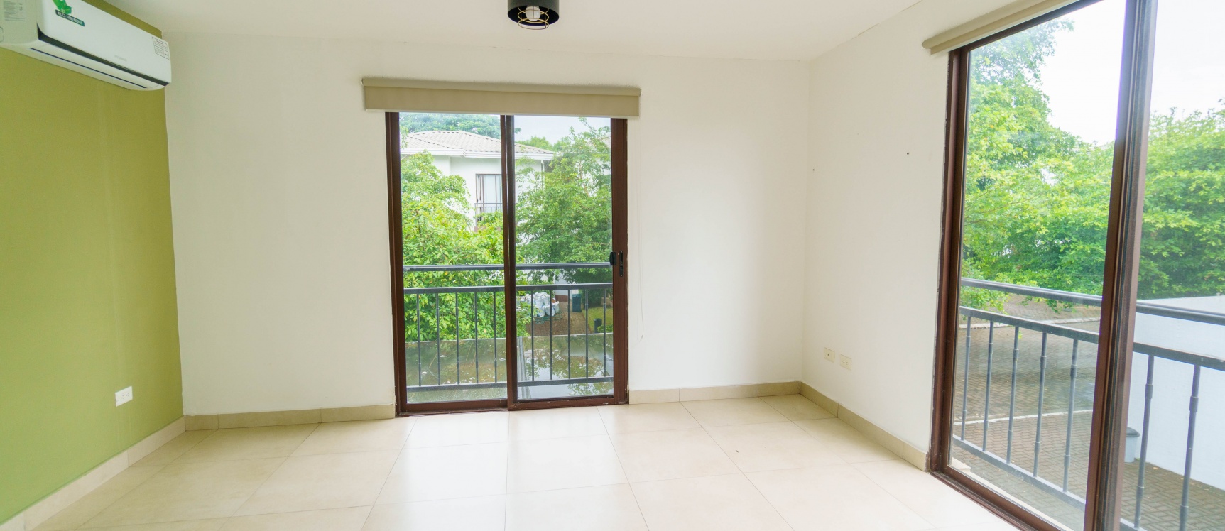 Departamento con ascensor en alquiler ubicado en Villas del Bosque, Vía a la Costa GeoBienes - Departamento con ascensor en alquiler ubicado en Villas del Bosque, Vía a la Costa - Plusvalia Guayaquil Casas de venta y alquiler Inmobiliaria Ecuador
