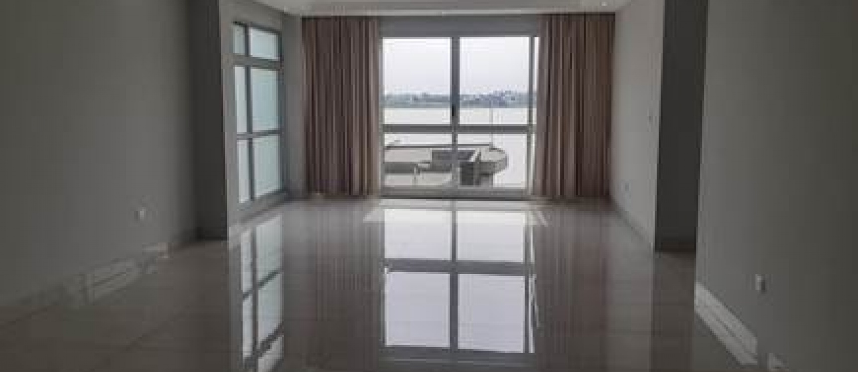 GeoBienes - Departamento de 3 dormitorios en venta en la Urbanización Velero del Río - Plusvalia Guayaquil Casas de venta y alquiler Inmobiliaria Ecuador