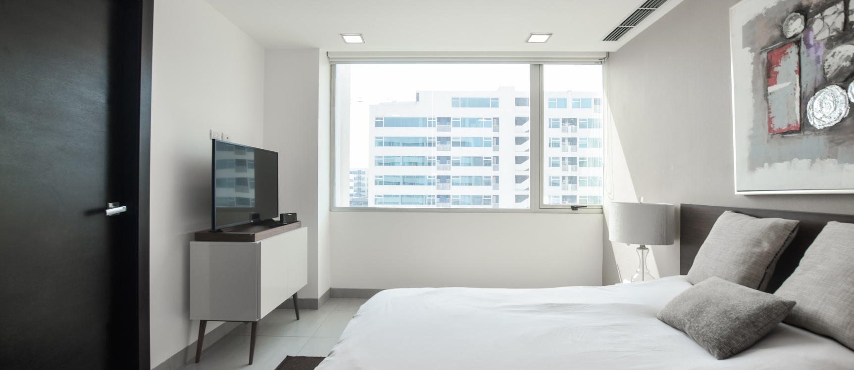 Departamento de lujo en alquiler - Edificio Quo, Guayaquil GeoBienes - Departamento de lujo en alquiler - Edificio Quo, Guayaquil - Plusvalia Guayaquil Casas de venta y alquiler Inmobiliaria Ecuador