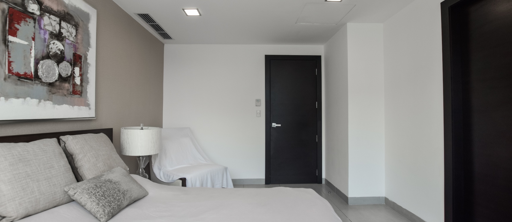 Departamento de lujo en alquiler - Edificio Quo, Guayaquil GeoBienes - Departamento de lujo en alquiler - Edificio Quo, Guayaquil - Plusvalia Guayaquil Casas de venta y alquiler Inmobiliaria Ecuador