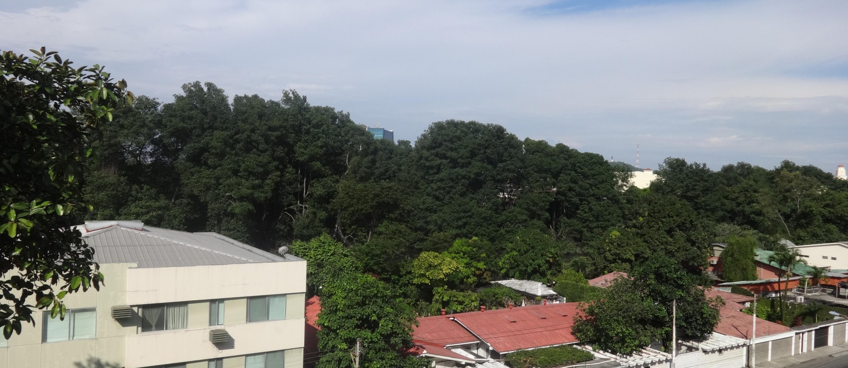 Departamento de venta en Urdesa Norte, Guayaquil GeoBienes - Departamento de venta en Urdesa Norte, Guayaquil - Plusvalia Guayaquil Casas de venta y alquiler Inmobiliaria Ecuador