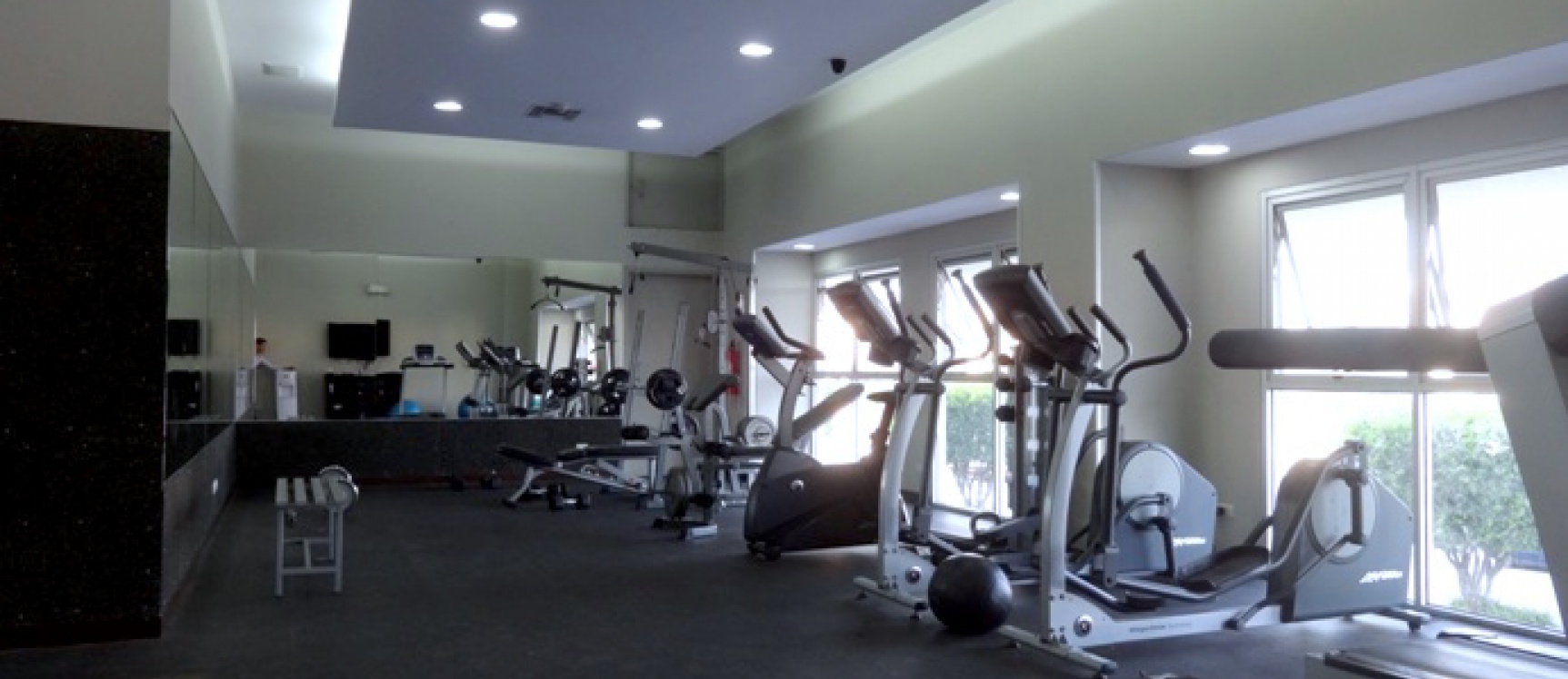 Departamento en alquiler. Suite ejecutiva amoblada. GeoBienes - Departamento en alquiler. Suite ejecutiva amoblada. - Plusvalia Guayaquil Casas de venta y alquiler Inmobiliaria Ecuador
