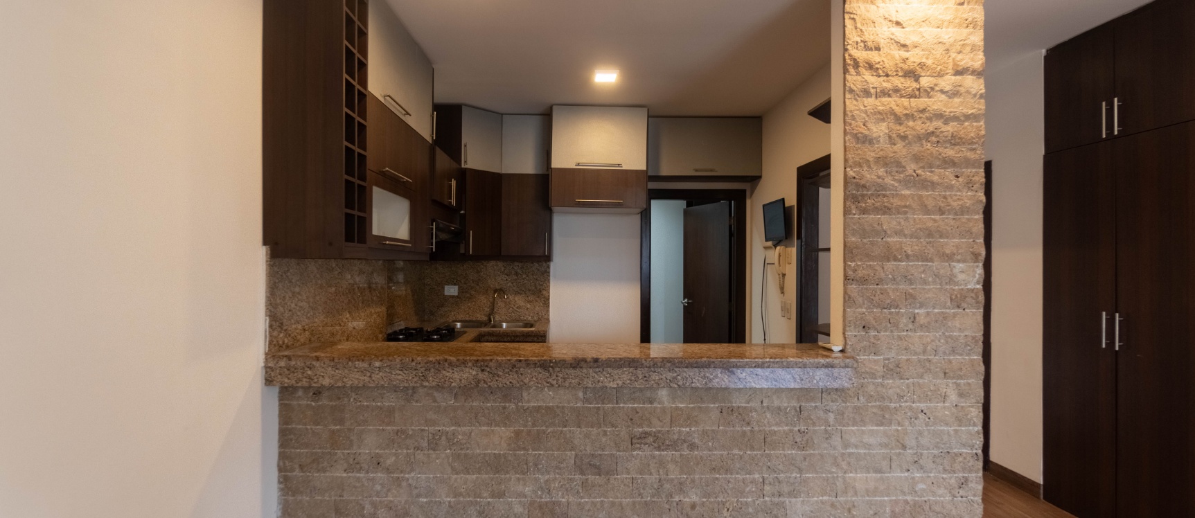 GeoBienes - Departamento en alquiler de 2 habitaciones en Lomas de Urdesa, Guayaquil - Plusvalia Guayaquil Casas de venta y alquiler Inmobiliaria Ecuador